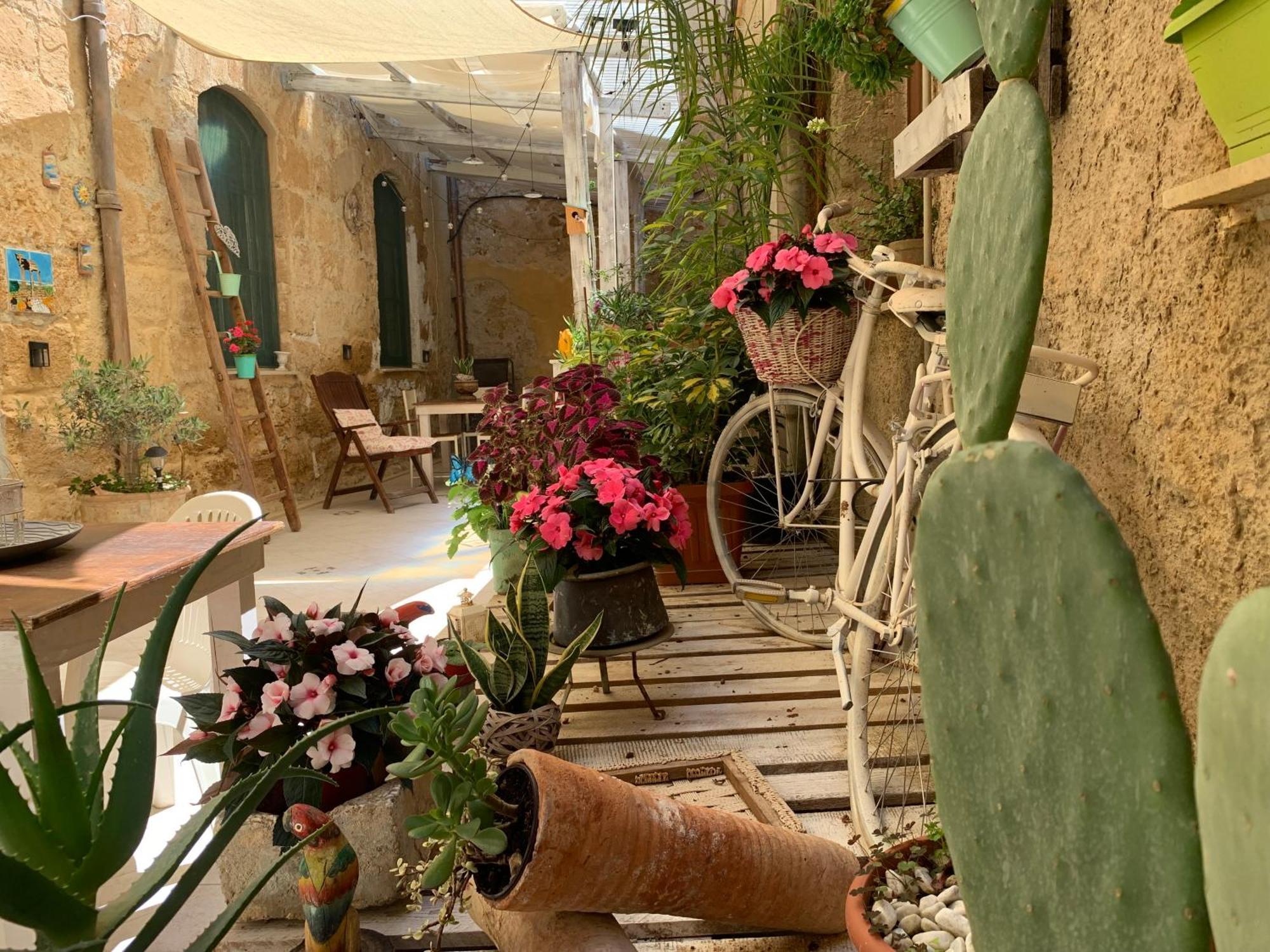 Апартаменты Il Vecchio Cortile Агридженто Экстерьер фото