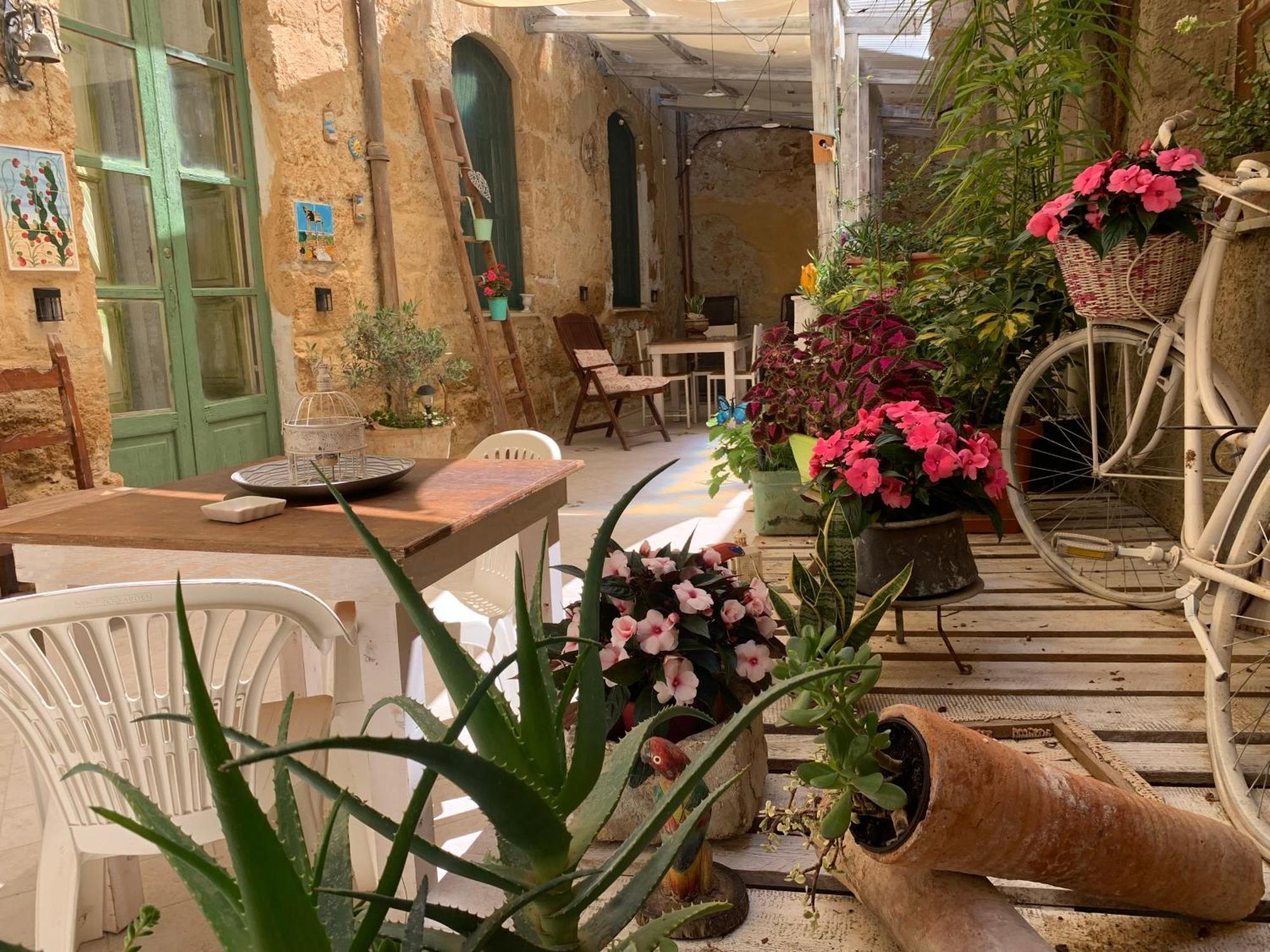 Апартаменты Il Vecchio Cortile Агридженто Экстерьер фото